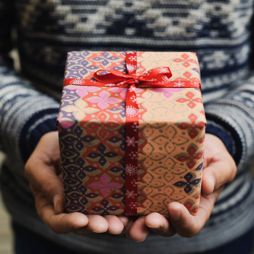 Give your time this holiday